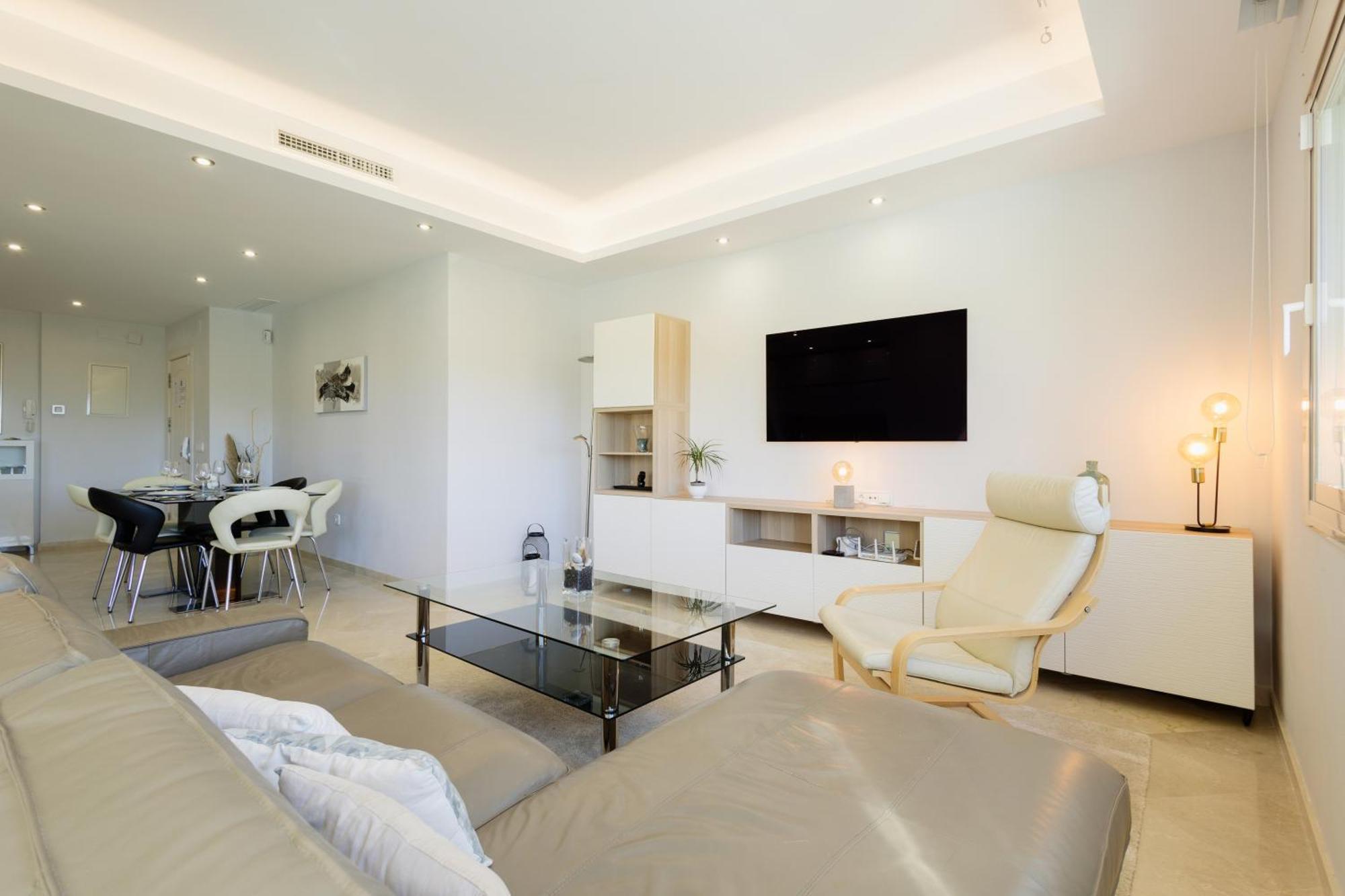 Private Heatable Infinity Pool With Sea Views In La Mairena, Marbella Apartment Sitio de Calahonda Exterior photo